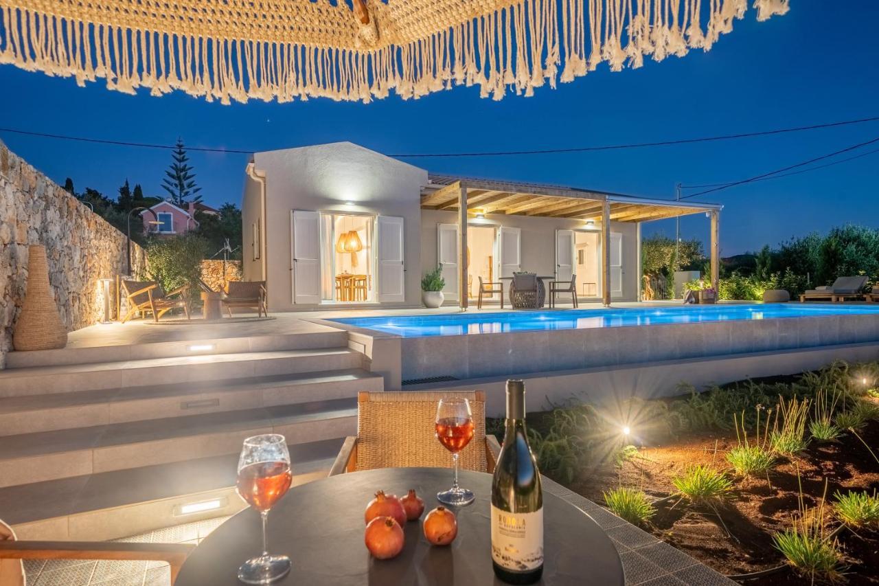 Summer Breeze Villa Tzamarelata Εξωτερικό φωτογραφία